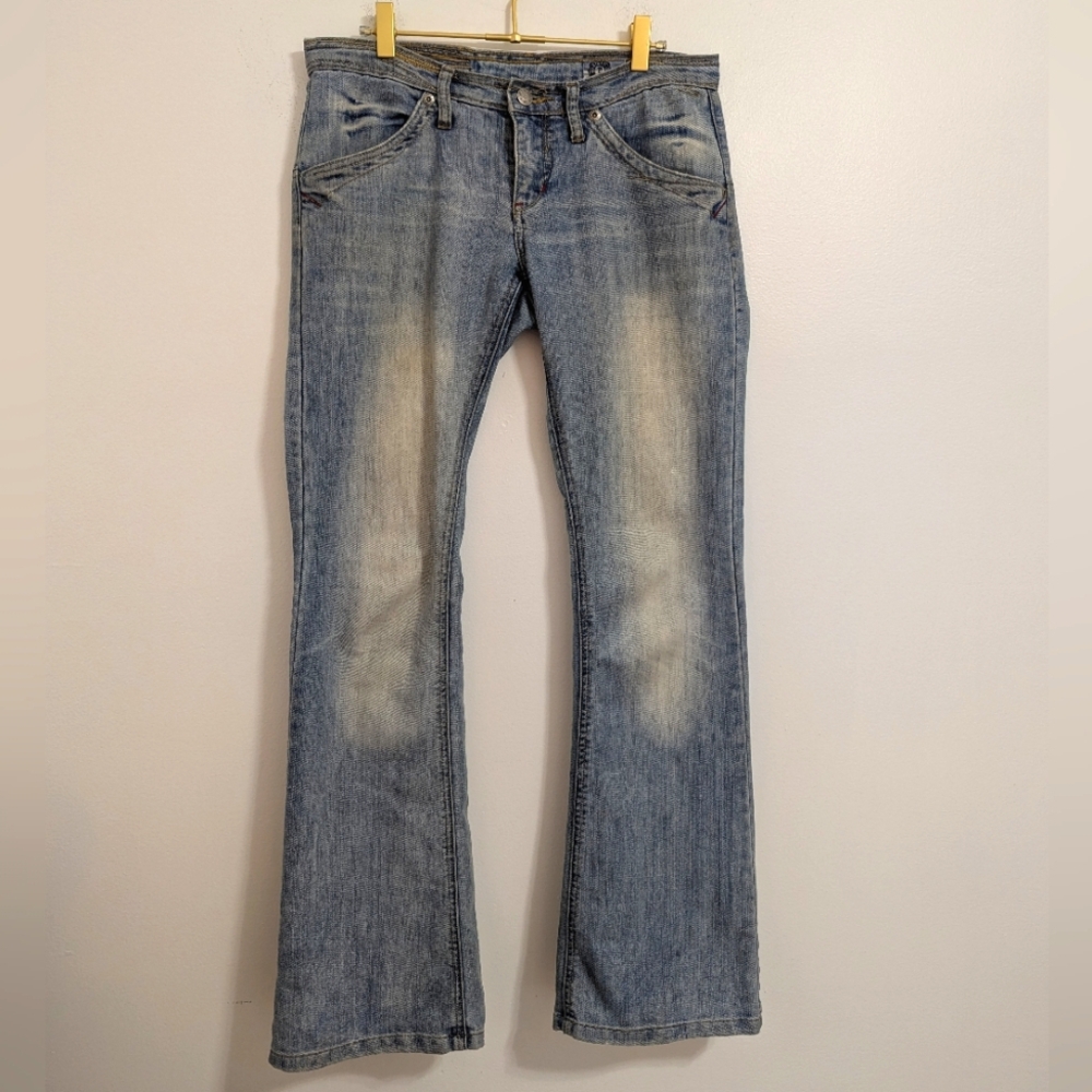 Eight2Nine Size Medium‎ Blue Boot Cut Jeans with Faded Wash